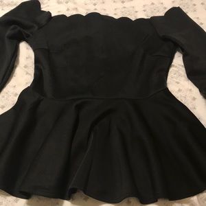 Off Shoulder Scallop Frill Hem Top